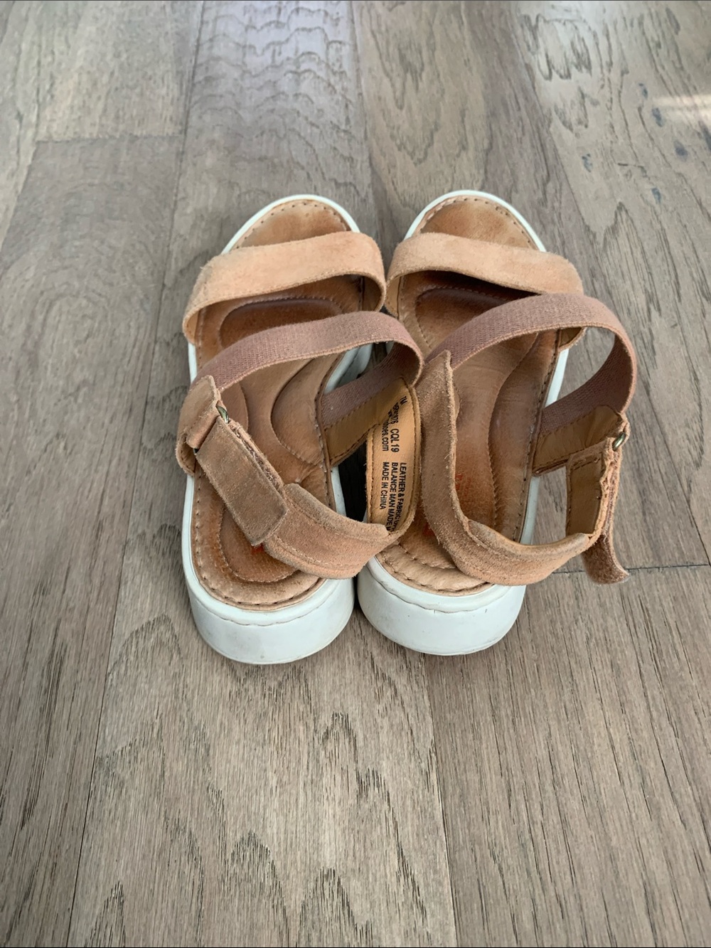 Born Peach Suede & Elastic Strap Sandals Size 7M - Picture 3 of 8